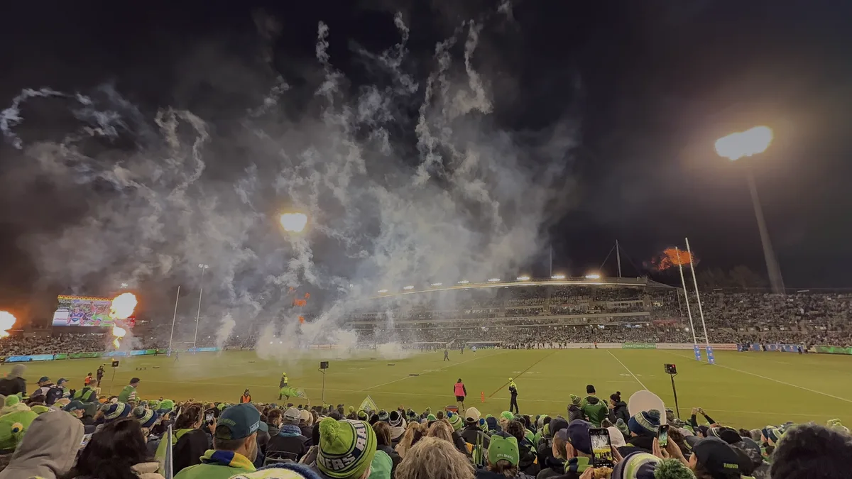 The Ultimate Guide to Blending Digital and Physical Fan Experiences